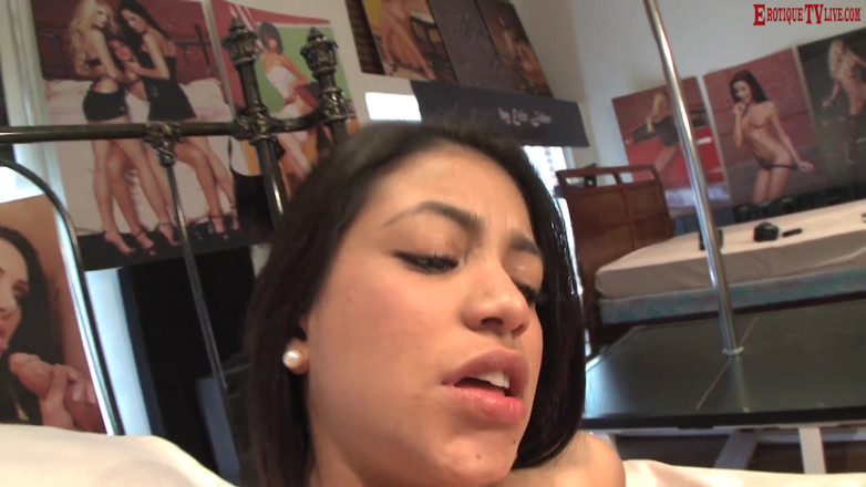 ErotiqueTVLive: Veronica Rodriguez và Eric John - những người yêu thích thực...