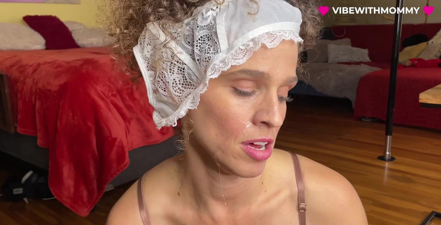 VibeWithMommy: Spit Nasty Asistentka miluje svého pána JOI Chci předvést některé...