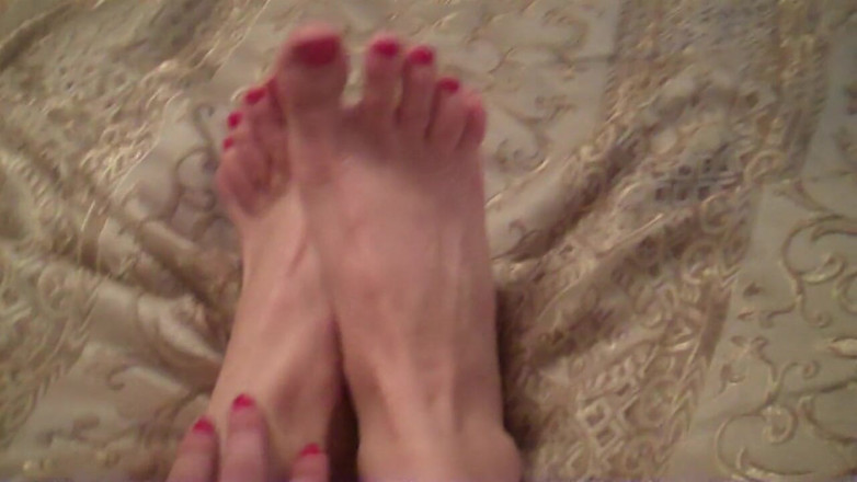 Cryptostudios: Tabitha footfetish pink nails