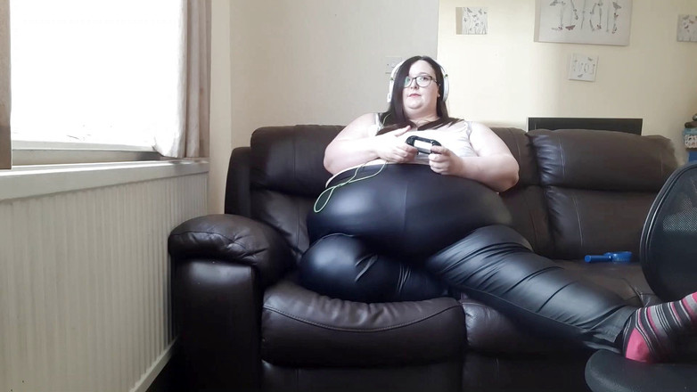 SSBBWLadyBrads: BBW SSBBW nové kožené kalhoty a herní video