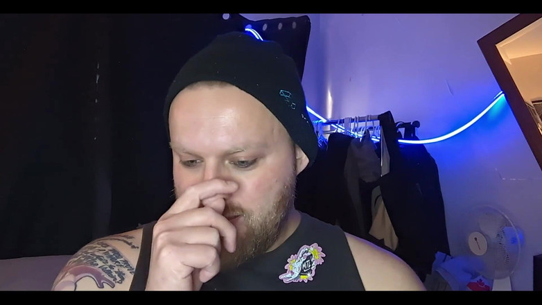 WolfgangWhite: 羞辱你有一根小鸡巴暨倒计时和撸管给我的小鸡巴羞辱恋物癖者