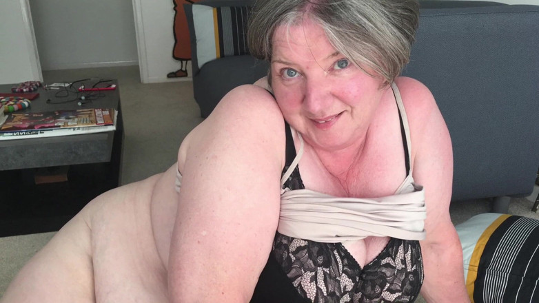 Chris44G: Chris44g - Mini vibes &amp; lingerie