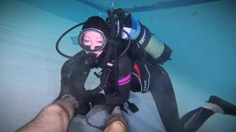 UKCuteGirl Lucy Lauren: Underwater JOI Breath Control Fantasy