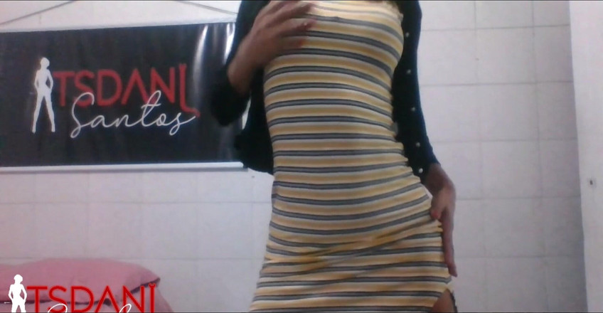 Tsdanisantos1: 섹시하고 매혹적인 Daniela Santos가 춤을 추고 오르가즘을 낳습니다.