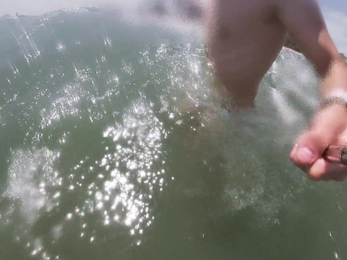 Cool Body: Mám sexy ptáka a myslím, že lidé musí vědět, takže nosím...