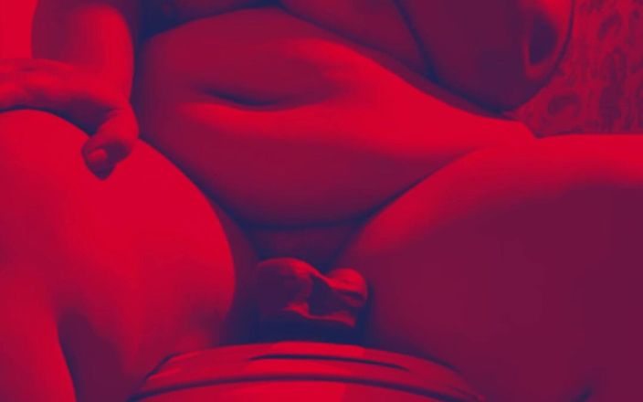 Riderqueen BBW Step Mom Latina Ebony: Riderqueen na záchodě pro fanoušky