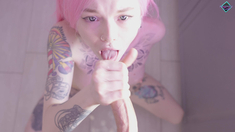 Karneli Bandi: Porno culinaire et pipe juteuse dans la cuisine
