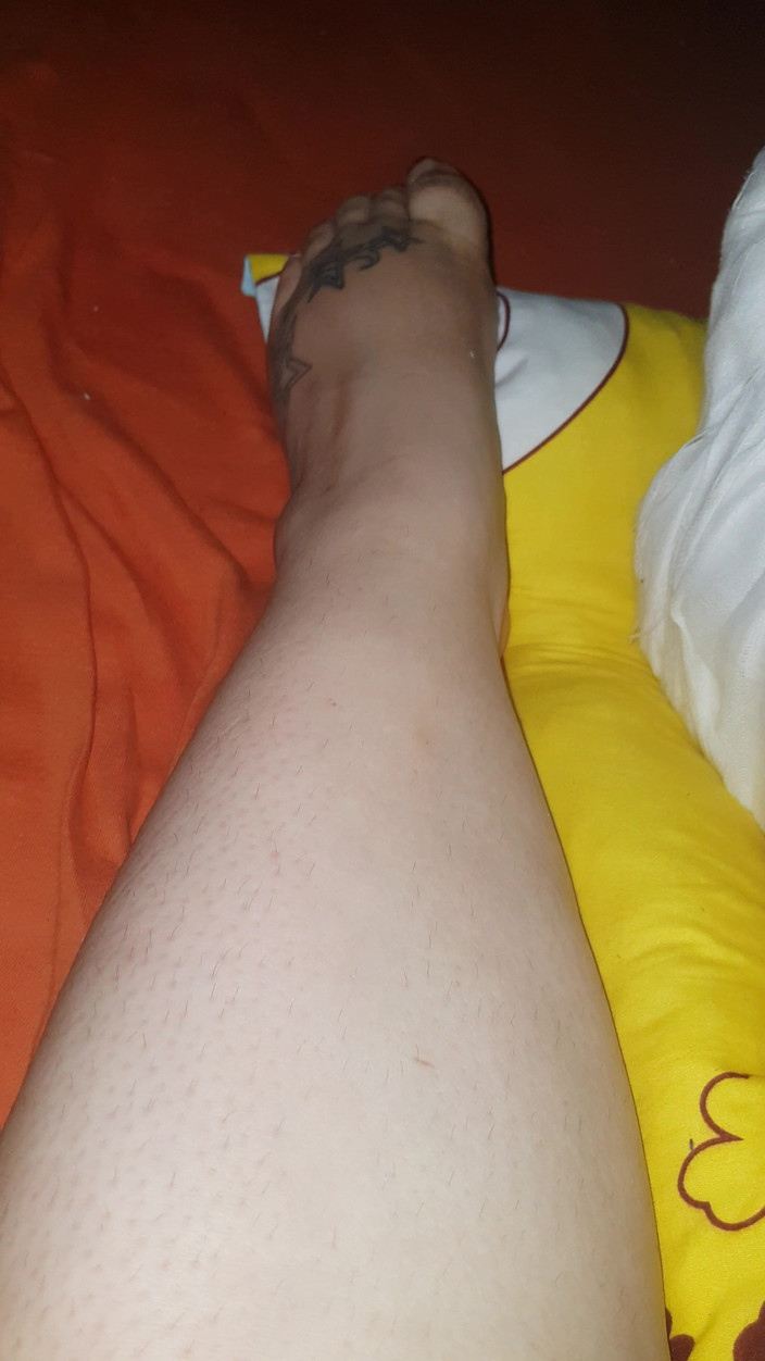 LoraBbw: В'яжу мої пальці в акторському складі