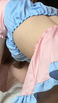 Young Beauty Gave a Blowjob and Cums During Passionate Fucking