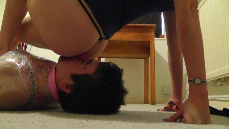 Real Sessions Filmed Miss Jessica Wood: Electrician Facesitting - Size 1920 X 1080