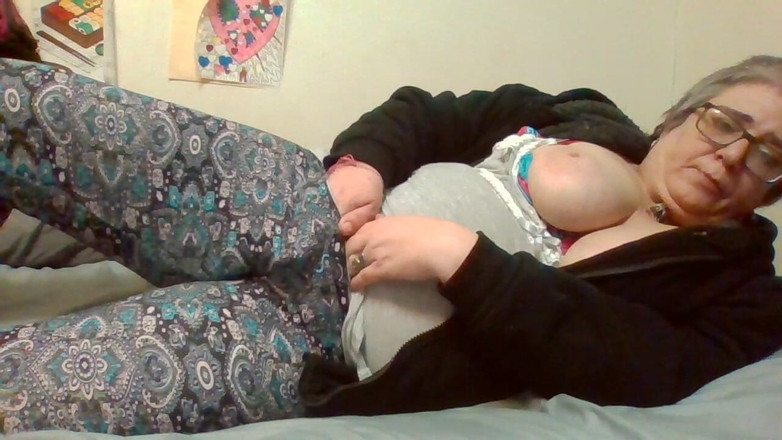 krazykristin: Le grandi tette in faccia puoi venire