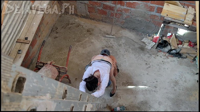 Delavegaph: Ik neuk een sletterige advocaat op een bouwplaats