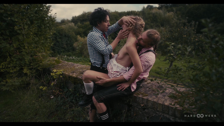 HardWerk: 2bang Serafina Sky