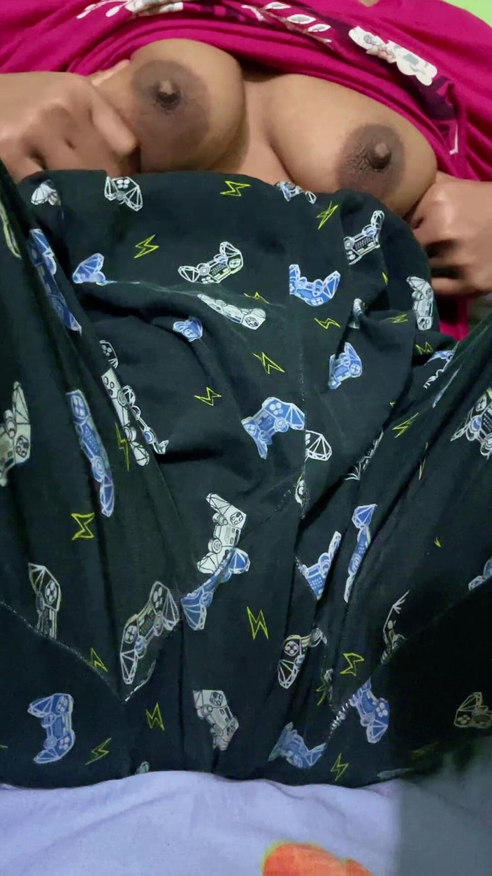 Riya Chowdhury: Kvinnlig masterbation