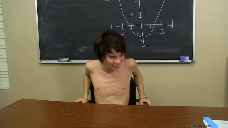 Teach Twinks: Daha fazla penis, aynı anda sekiz veya on iki gibi!