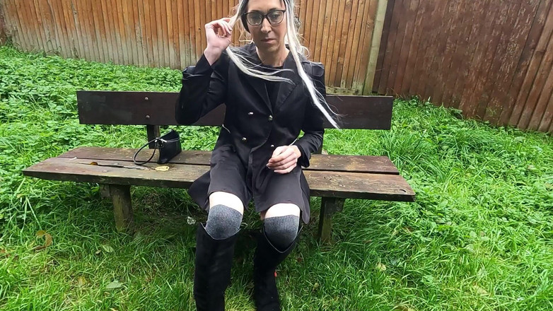 The Midnight Minx: 현지 우드랜드 플래시