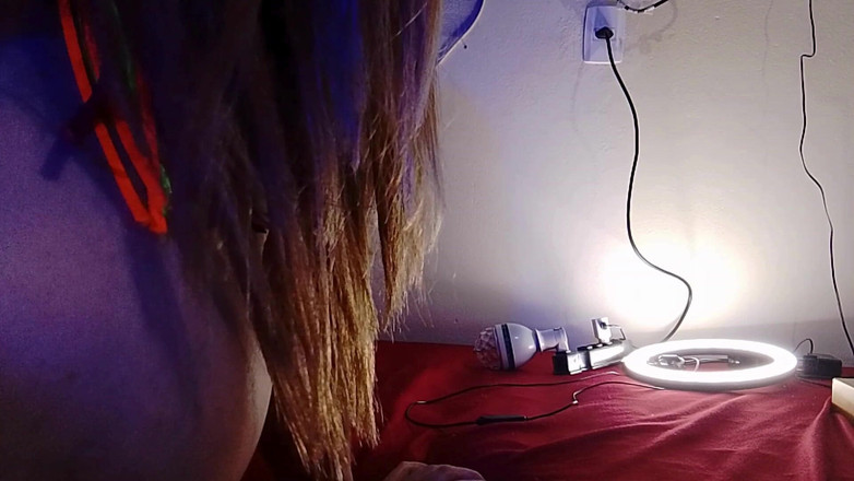 UtopianHumor507: Scherzavo, mettendo la ragazza birichina a succhiare e lasciando che...