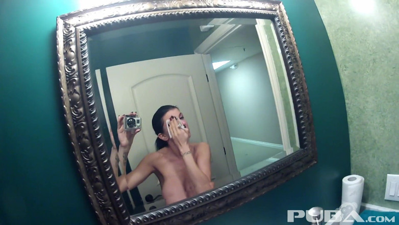 PUBA: Romi Rain gets wet in her solo amateur bath video