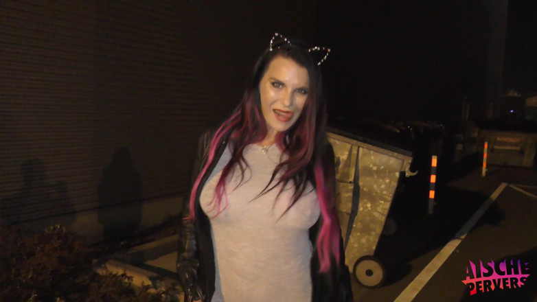 Aische Pervers: Fucked in the pussy until he fills it up