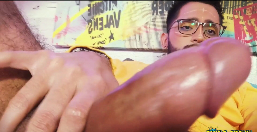 Camilo Brown: Honění mého velkého neobřezaného ptáka, dokud se neudělám. Chtěl bys,...