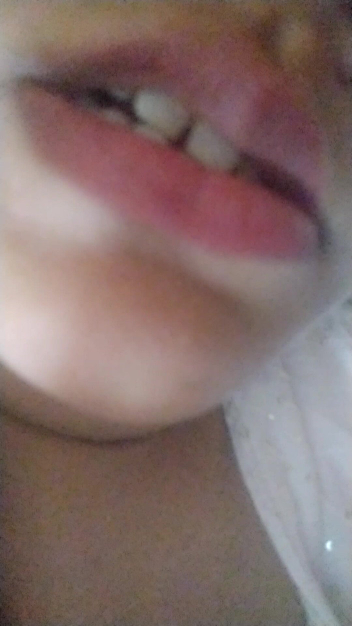 Dr_doom21: Bhabhiji's juicy lips with voice