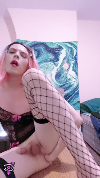 Jessica Bloom: Anal Sissy Slut Takes Two Dildos in Her Ass Then...
