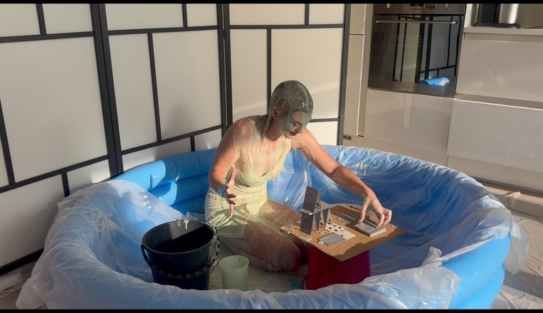 Projectwam: Georgia Brown dalam cabaran tindanan kad!