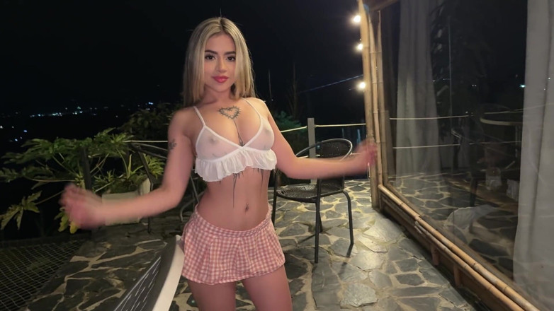 Nathgomez7: La Bella Studentessa Colombiana Viene Scopata Da Un Grosso Cazzo!