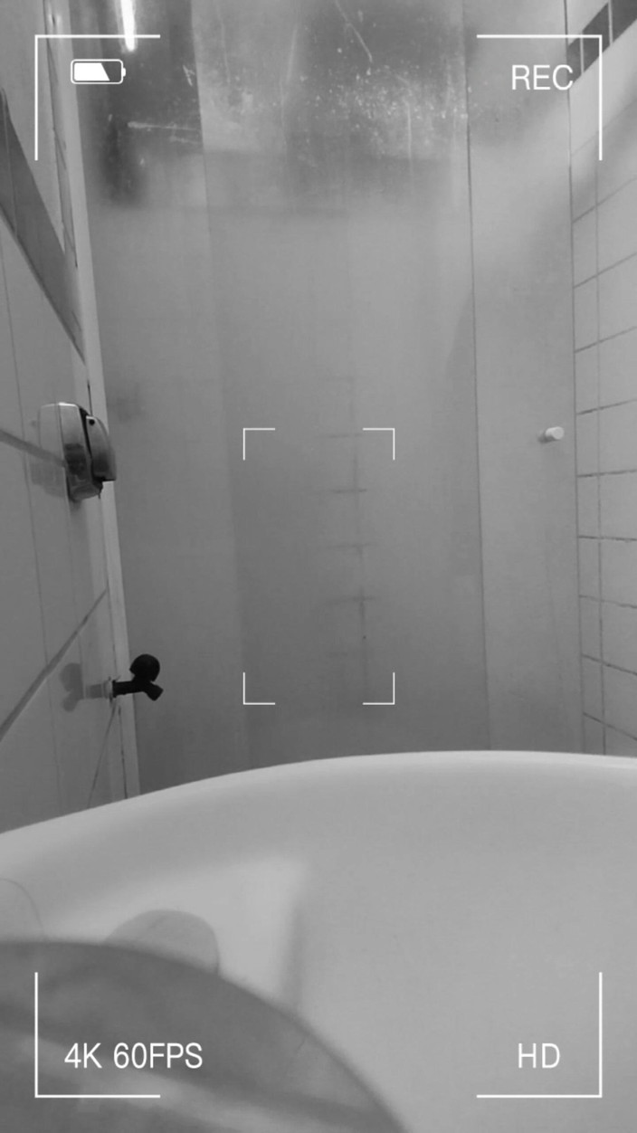 Marcosninfo: Málem mě přistihl bezpečnostní stráž, jak se předváděm na veřejných...