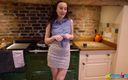 Bopping babes: Sophia Smith - hete keuken