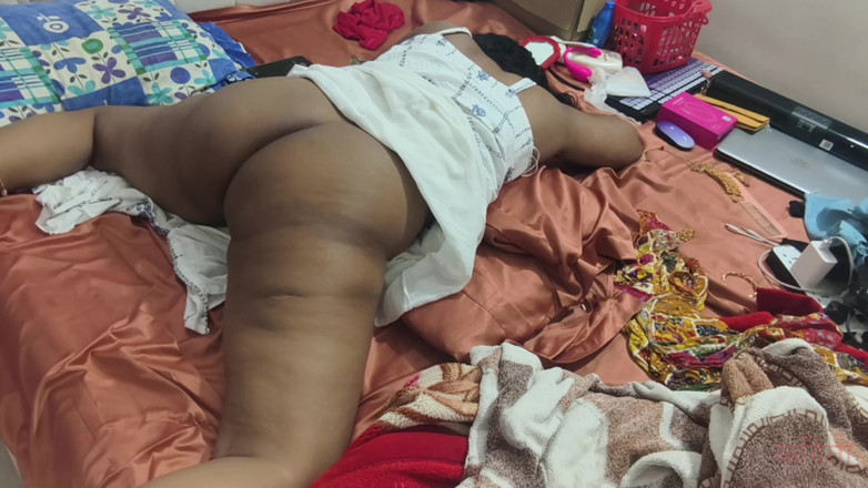 Kavita _zawazawi: Desi Indian Marathi Kavita Bhabhi Loves Anal with Her Lover...