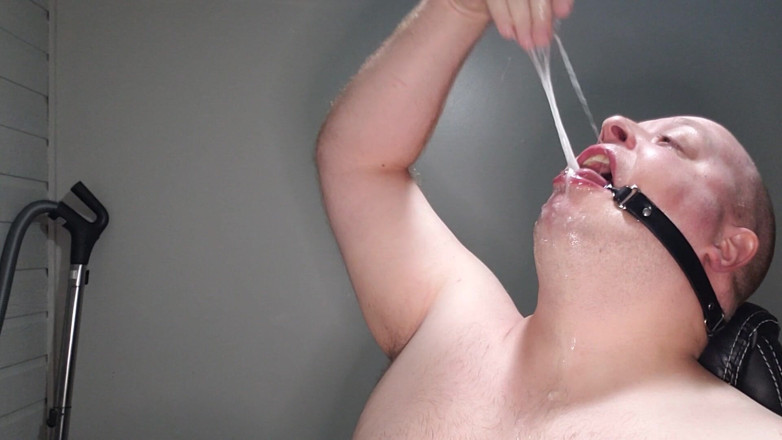 Charlieboy69: Sloppy Deepthroat of 18 Inch Dildo with Mouth Gag Ring