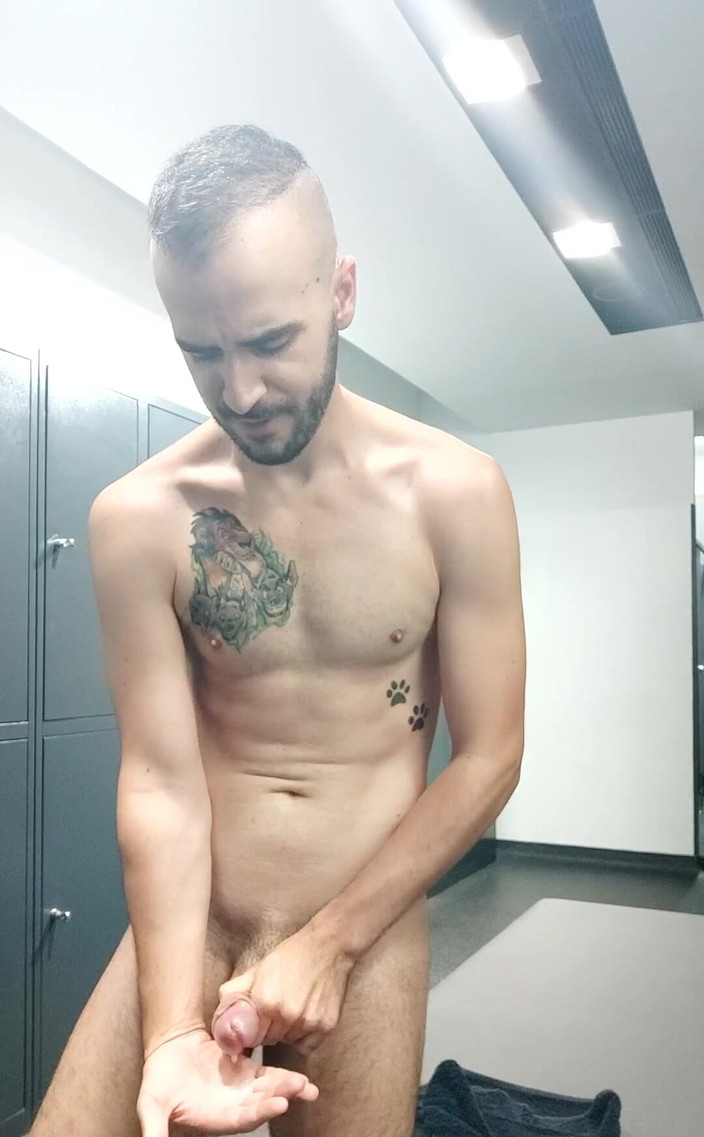 Xisco: 小屌更衣室