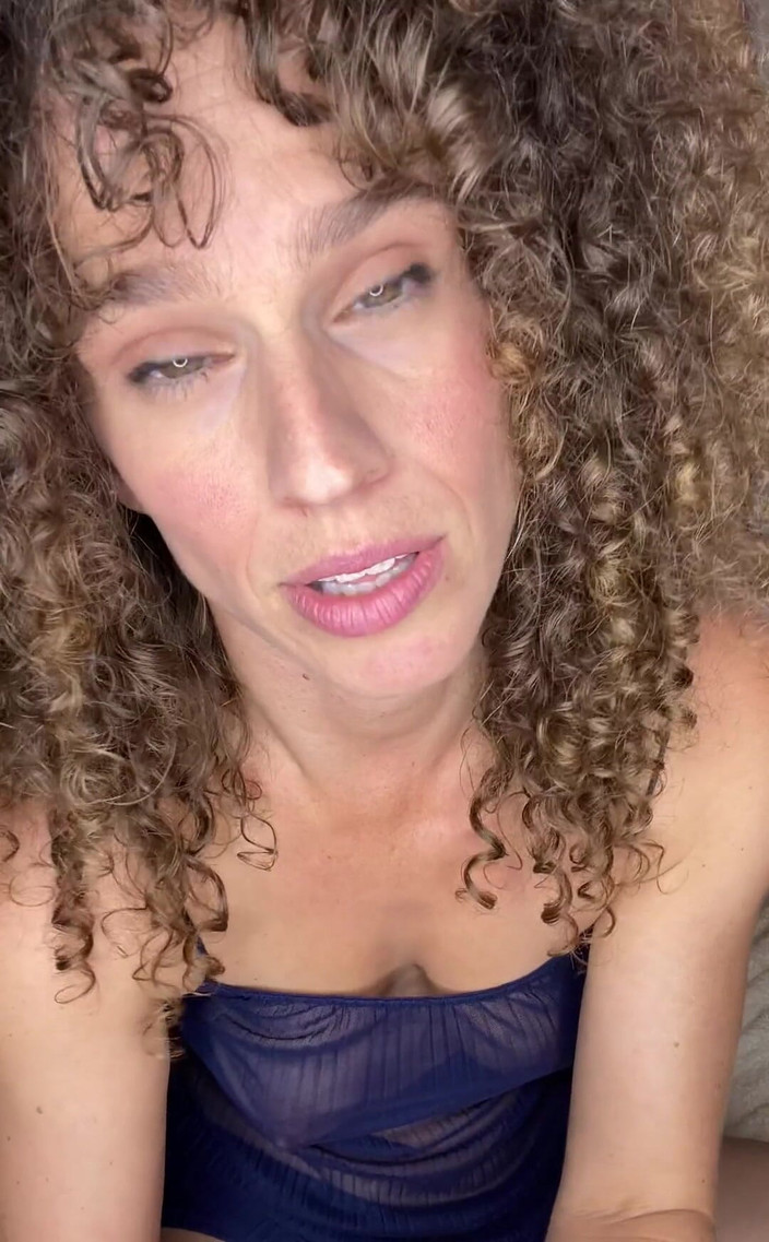 VibeWithMommy: Мама, інструкція з дрочки! Я допомагаю тобі після того, як ти прокинешся від страшного сну!