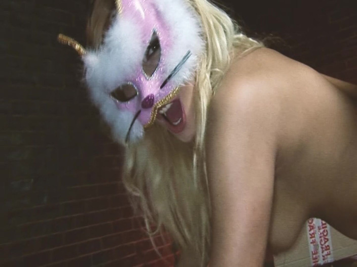 The Window of Sex: Arrapate catsbabes scena-3 gattini arrapate in lingerie scopano insieme nel...