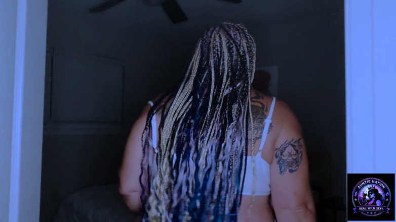 Auntie Nation: Livie Locks and the 2 Bears