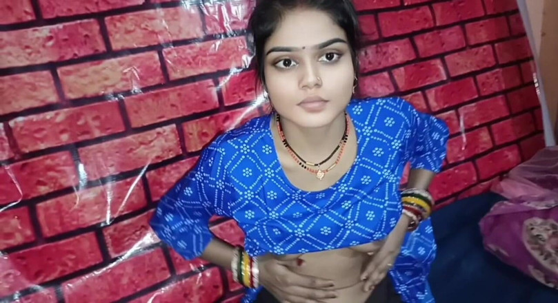 Ramashish: Fată studentă desi prietenă cu sex în trei XXX video indian...