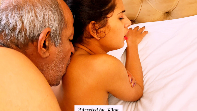 Tejashwini: 그녀의 장로 의붓아빠와 섹스하는 배다른 딸, 비디오는 바이러스성 간다 (힌디어 오디오)