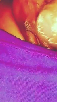 Omg! Великий чорний член трахає руками молодого чорношкірого хлопця з великим членом