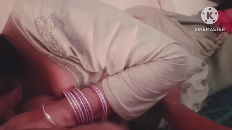 Latifah1234: 彼女との朝のセックス