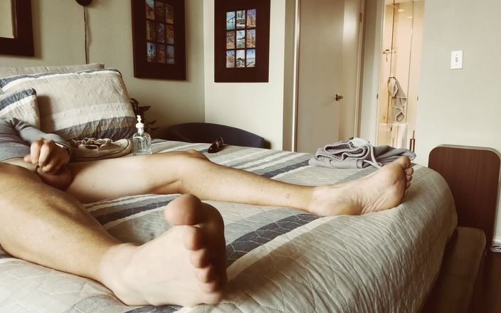 Barefoot Blake: Masturbation et éjaculation, 23 décembre 2024