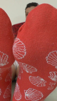 Sniff My Sweaty Socks While I Read My Book, POV, Lady Victoria Valente