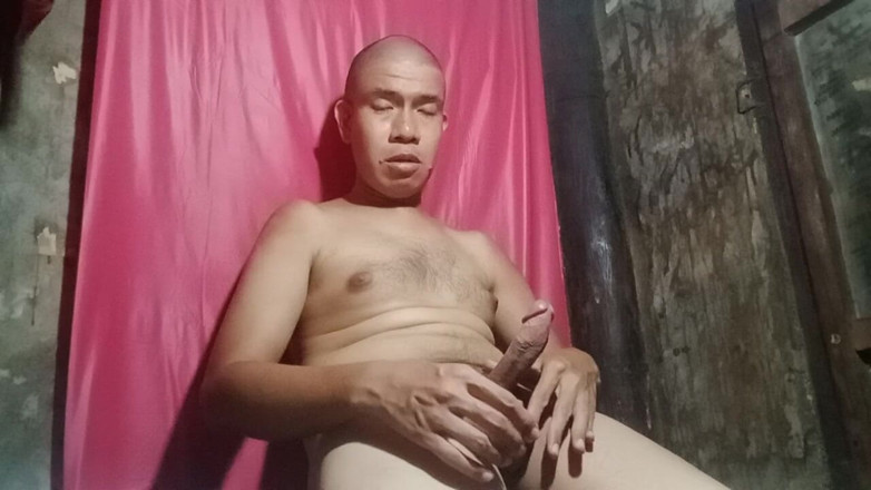 Piolo Alberto: I Used Folding Chair as Imaginary Vagina