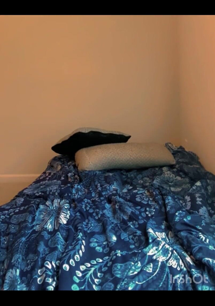 Hicktown_hoochi: Applaudissements dans le cul, pas de string