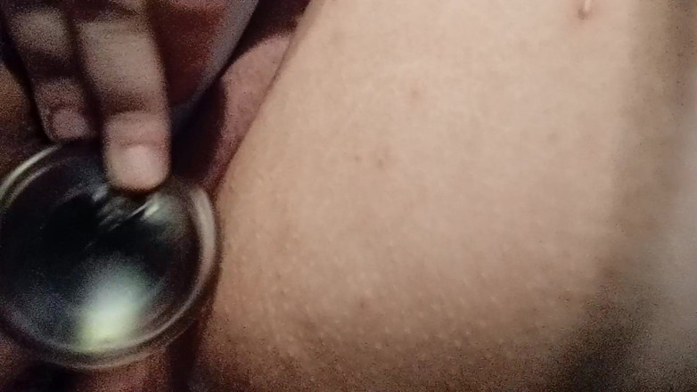 Nicky Wills: Big dildo masterbaiting fat pussy