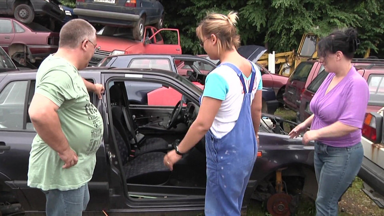 King Of Amateur: Pesta seks dengan wanita tua di jurulatih