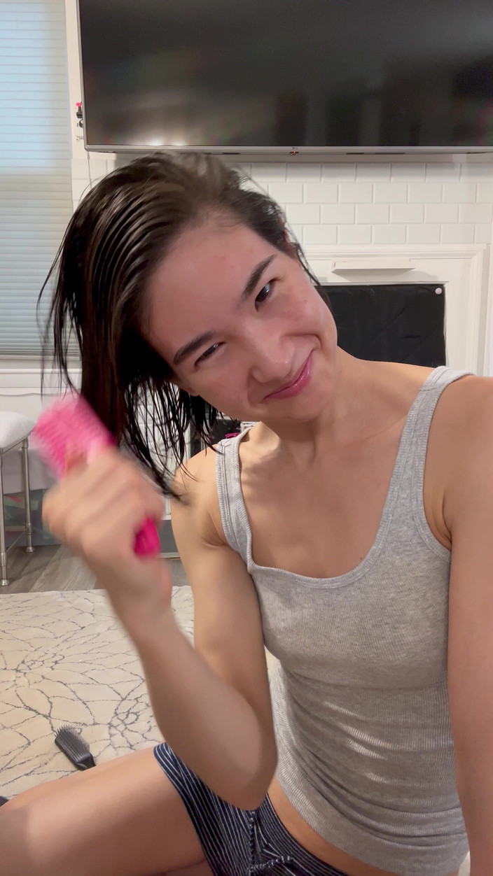 Ms_Emmy_Lynn: GFE:髪をとかしてくれる?