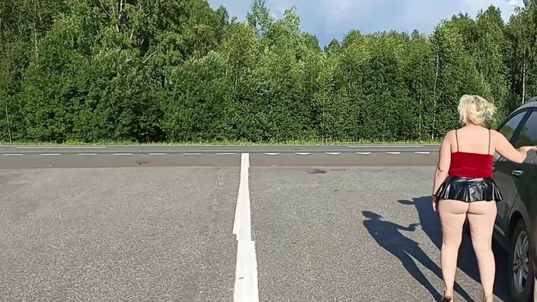 RedRoseRus: Drażnią kierowców na autostradzie