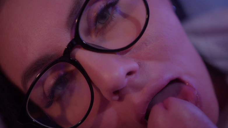 Alexa and Alex Moore: Slattern Gives Sweet Sucking Dick