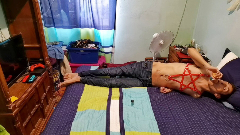 Leo Rodriguez: 抚摸我